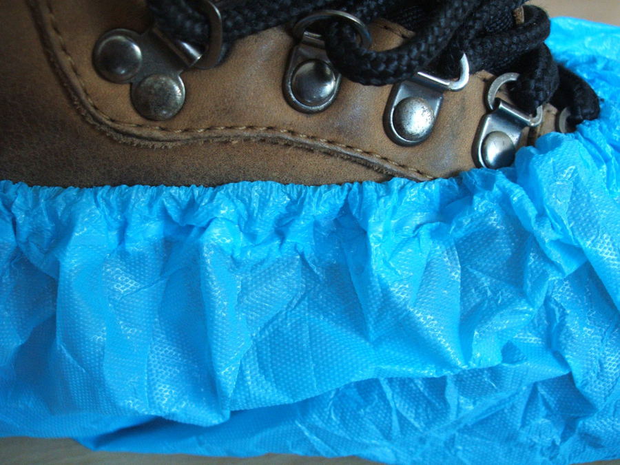 disposable shoe covers poundland